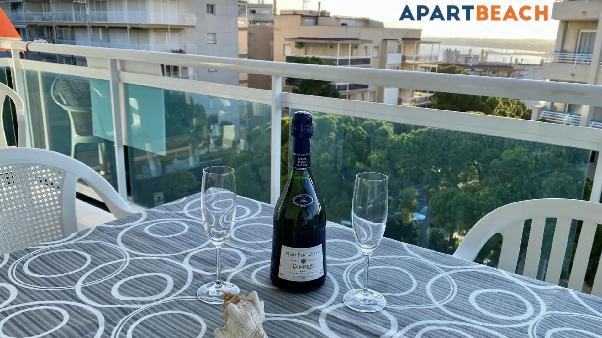 ApartBeach LA CUMBRE Vista Playa Climatizado Salou España