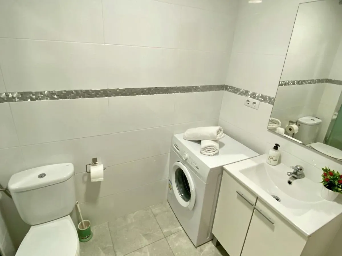 Apartamento ApartBeach LA CUMBRE Vista Playa Climatizado Salou