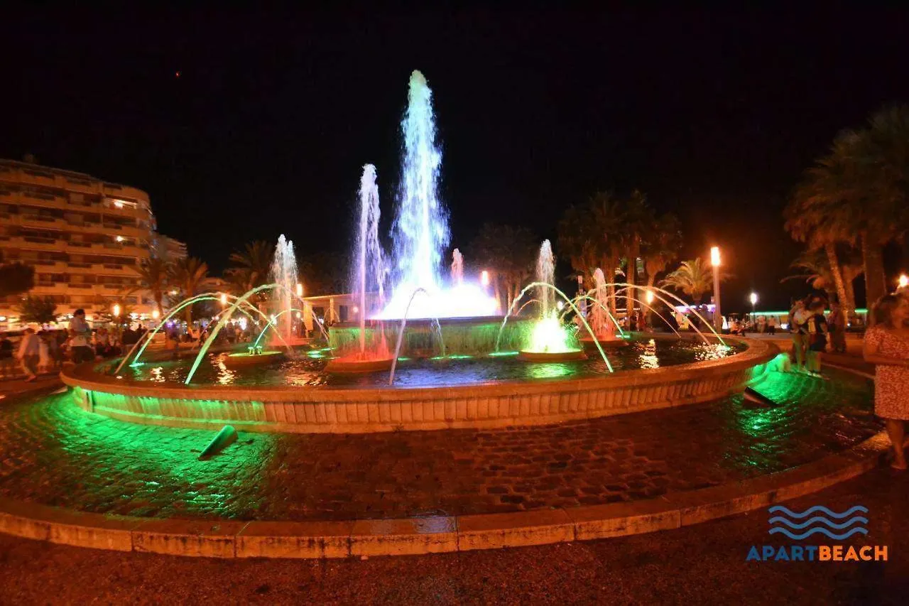 ApartBeach LA CUMBRE Vista Playa Climatizado Salou
